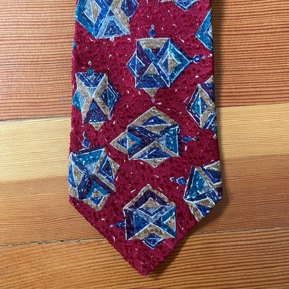 Vintage American Traditions Italian Silk Tie Necktie Made in USA 4 x 61 inches